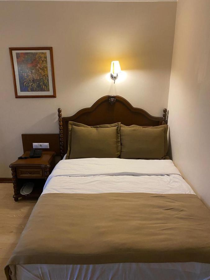 Hotel Bueyuek Levent Istanboel Buitenkant foto